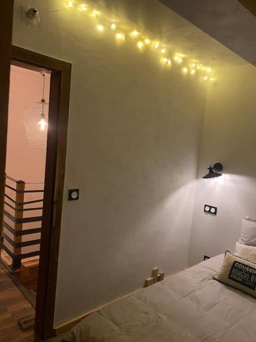 Als As De Coeur La Maison Aux Mille Et Un Coeurs Neuve-Eglise Exterior foto